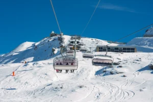 Scopri di più sull'articolo Luxury Travel Experience in St. Moritz with Blacklux®